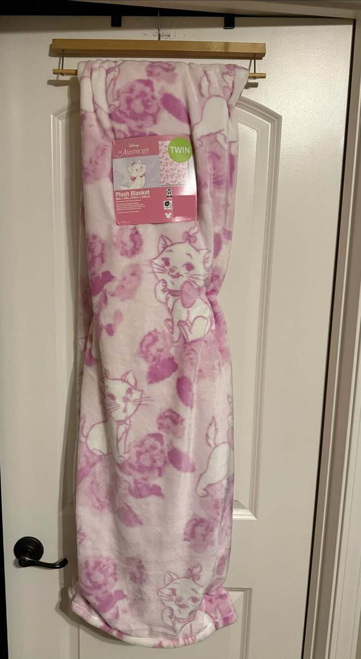 Disney The Aristocats Marie Pink Floral Plush Blanket Twin Size